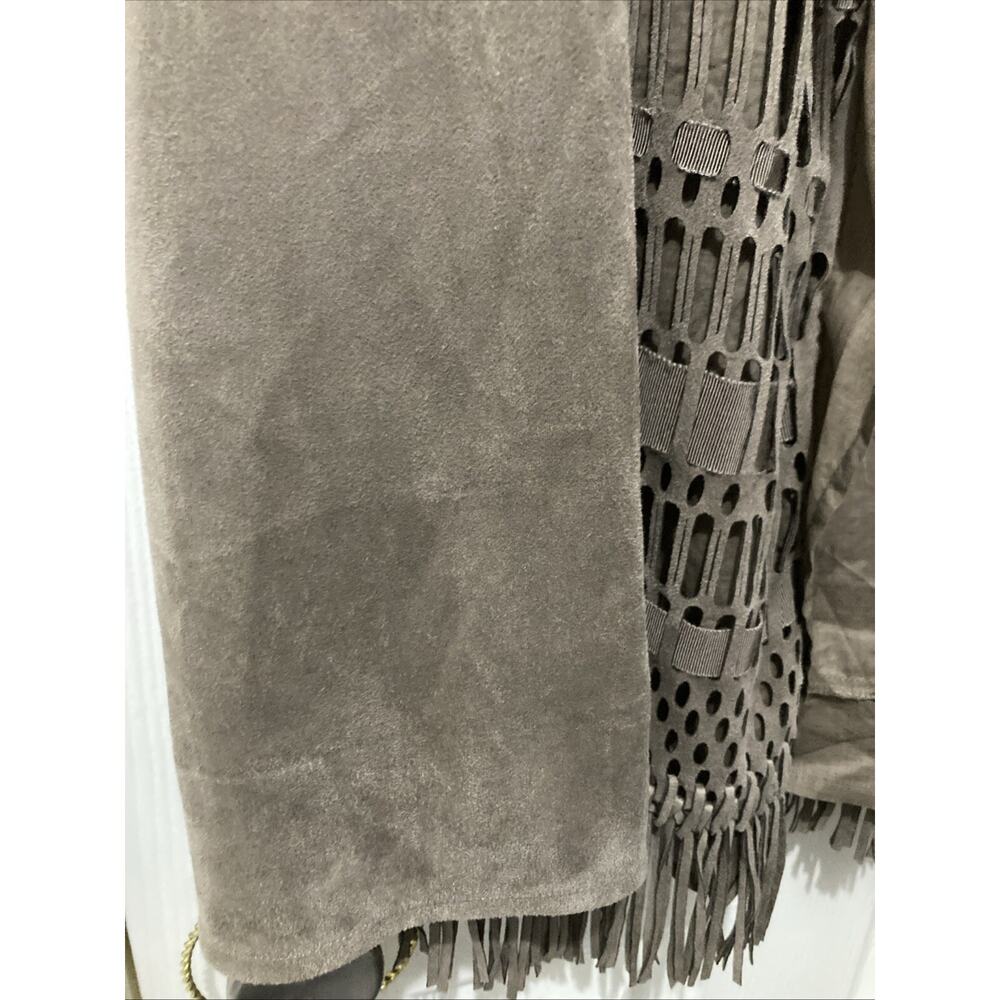 Chico’s Faux Suede Fringe Open Front Jacket Top Taupe Size 1 (M-8) Boho Western - Picture 4 of 9